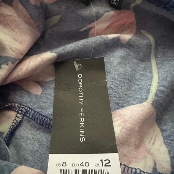 - Beautiful floral detail summer dress Dorothy Perkins new size 12 ladies - Picture 6 of 11